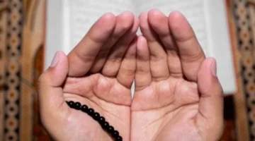 أدعية ثامن أيام العشر الثانية من رمضان لغسل الذنوب وتطهير القلوب